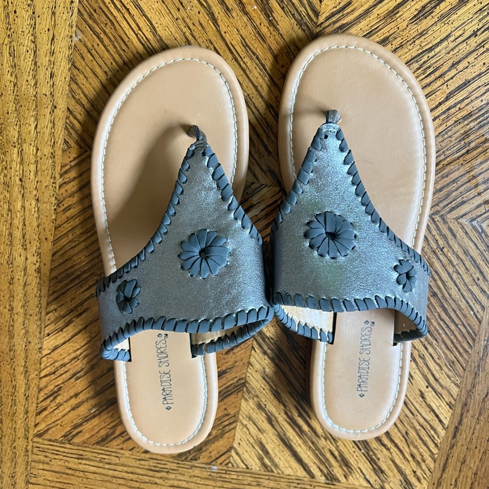 Paradise Shores Women's Elegant Gray Sandals